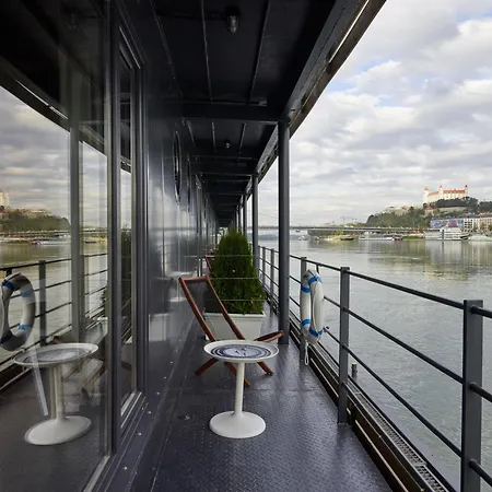 Dunajsky Pivovar Hotel 3*