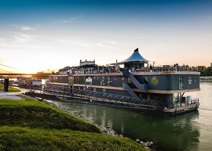 Dunajsky Pivovar Hotell Bratislava