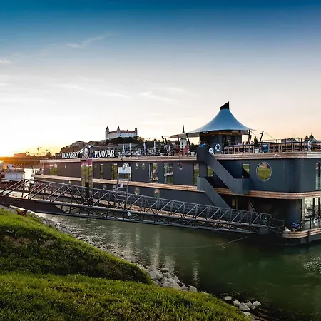 Dunajsky Pivovar Hotell Bratislava